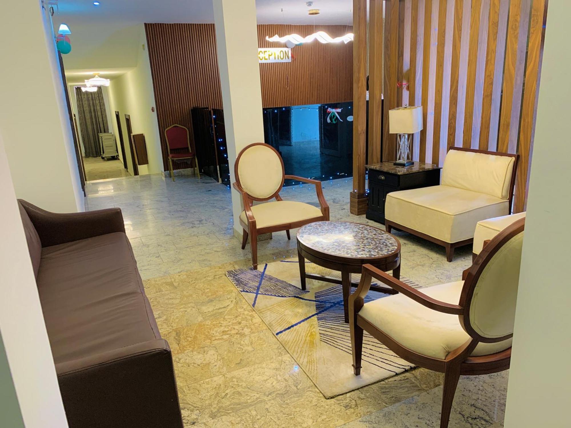 Amor Hotels Абуджа Екстериор снимка