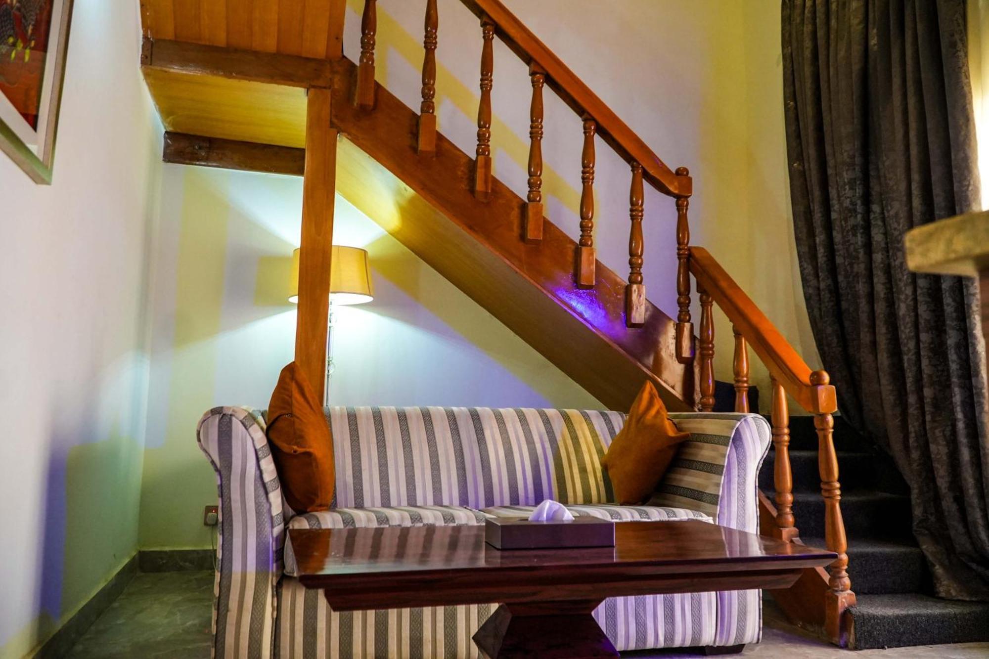 Amor Hotels Абуджа Екстериор снимка