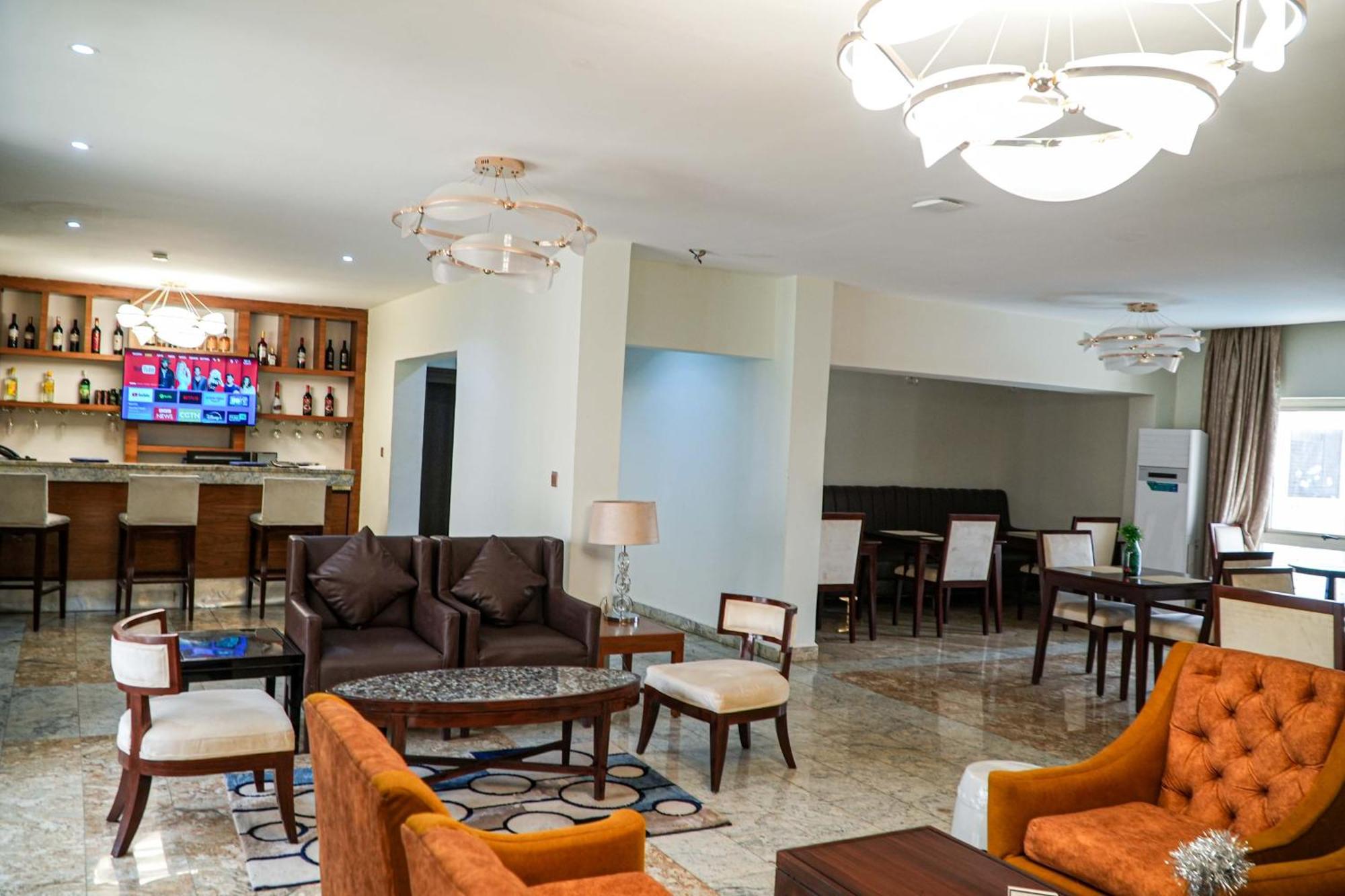 Amor Hotels Абуджа Екстериор снимка