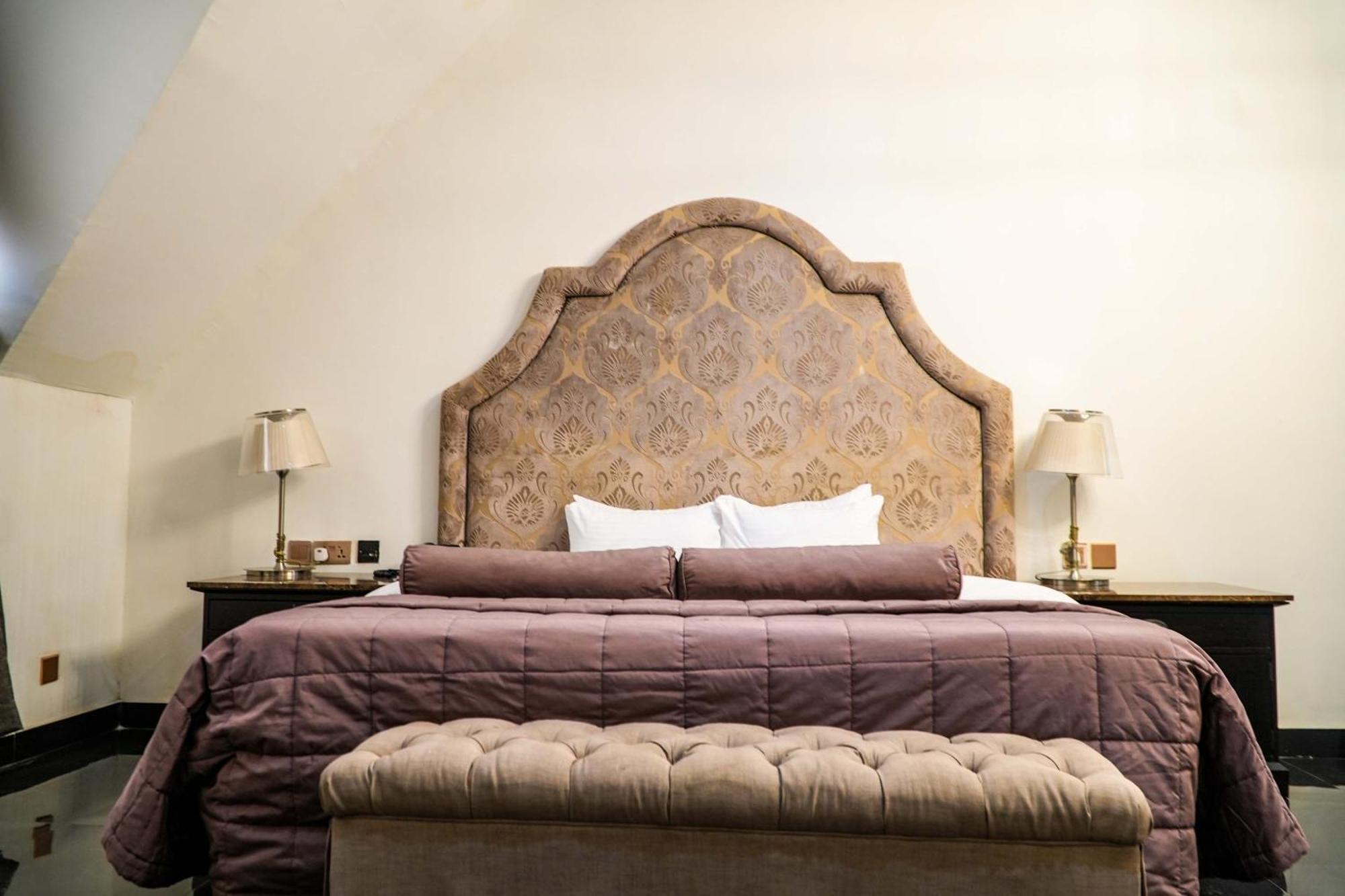 Amor Hotels Абуджа Екстериор снимка